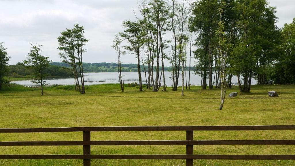 Cutteen Cottage Tulla Exterior photo